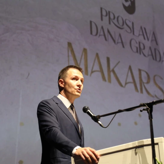 Gradonačelnik na svečanoj sjednici : Očekuje nas veliki investicijski ciklus, građani, naoružajte se strpljenjem
