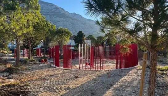 Radovi na Peškeri: Postavlja se veliko dječje igralište Koraljni greben