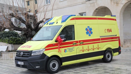 Donacija Grada Makarske i općina Makarske rivijere: Novo vozilo za Hitnu medicinsku pomoć