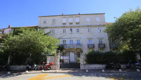 Besplatan upis i jednogodišnja članarina za vatrogasce i vatrogaskinje u Gradsku knjižnicu Makarska