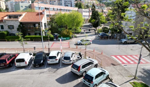 Početak školske godine: Roditelji, iskoristite 20 minuta besplatnog parkiranja na Sinokoši