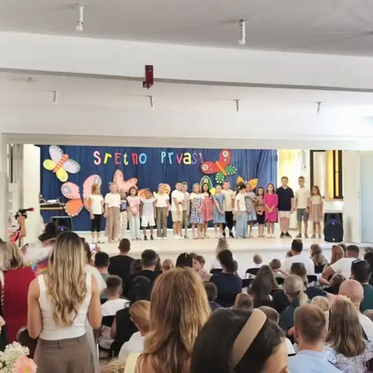Prvi dan škole u Makarskoj: Više od 700.000 eura godišnje za obrazovanje, slijedi najveće ulaganje u osnovne škole