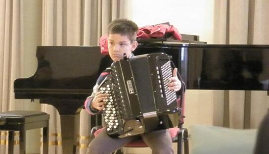 Veliki uspjeh Glazbene škole Makarska: Anti Selaku prva nagrada u Kanadi