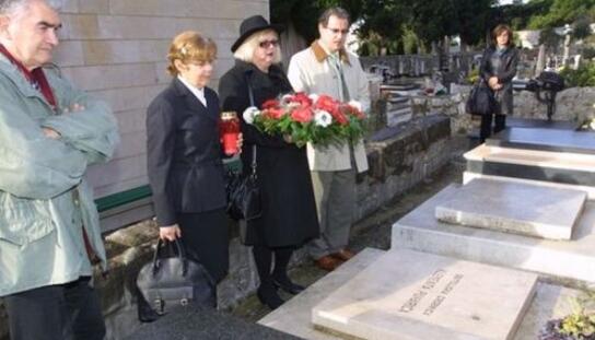 Druga obljetnica smrti makarskog kroničara: Izaslanstvo Grada odalo počast prof. Petru Puhariću