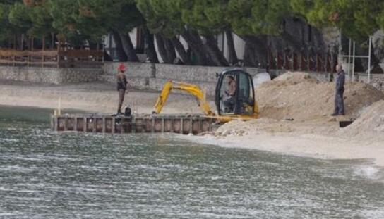 Do kraja siječnja Makarska dobiva drugu rampu za osobe s invaliditetom na gradskoj plaži