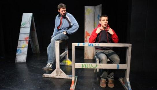 Predstava kao poklon za 15. rođendan Savjetovališta Lanterna: 'Kamenje' u srijedu na Ljetnoj pozornici