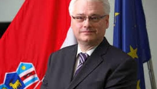 Predsjednik Republike i saudijski princ u Makarskoj: Izjave za medije u 15,15 sati ispred zgrade Grada