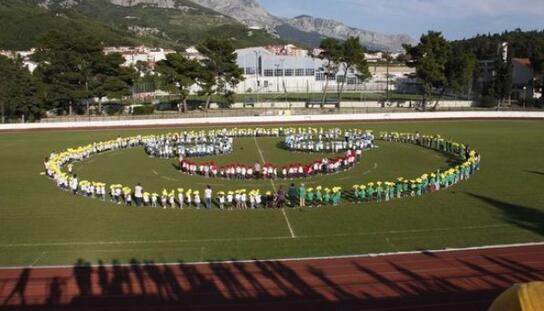 Dječji vrtić Biokovsko zvonce: Cvjetni korzo 8. svibnja