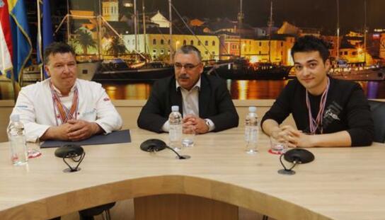 Makarski kuhari Goran Staničić i Jadran Grančić osvojili osam medalja na festivalu 'Biser mora 2016'