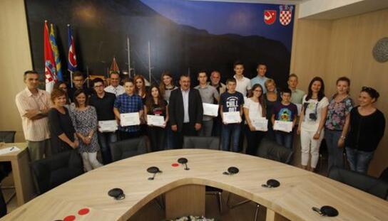 Svečani prijam učenika koji su na županijskim i državnim natjecanjima postigli izvanredne rezultate