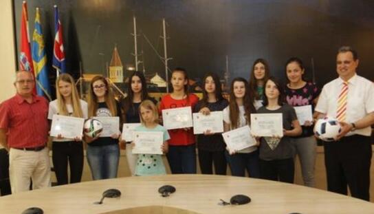 Priznanja Grada Makarske uručena najuspješnijim učenicima u sportu i glazbi te šahu