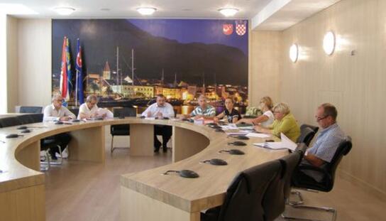 Povjerenstvo za praćenje izrade dokumentacije za projekt "Žičara Makarska - Biokovo":  Do kraja kolovoza pokretanje postupka javne nabave za izradu idejnog projekta