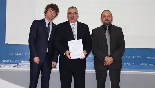 Gradonačelnik Tonći Bilić potpisao ugovor o dodjeli bespovratnih sredstava za asistente u nastavi