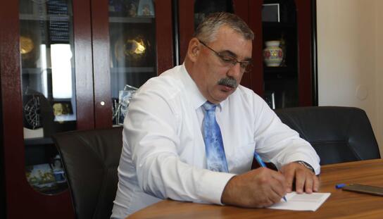 Reagiranje gradonačelnika Tonća Bilića na tekst iz prethodnog broja Makarske kronike objavljen pod naslovom „Novak Srzić: Ministar Dobrović podržava obustavu gradnje reciklažnog dvorišta“: