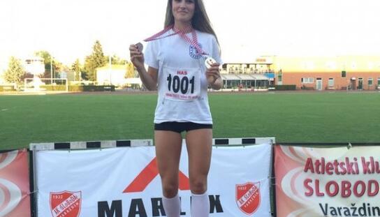 Povijesni uspjeh mlade atletičarke Klare Andrijašević: U prvoj utrci osvojila dvije medalje - zlatnu i brončanu