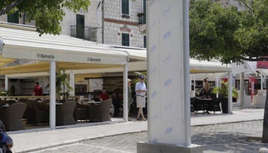 Tri nova totema na gradskoj rivi: Zainteresirani za oglašavanje zahtjeve mogu podnijeti Upravnom odjelu za komunalne djelatnosti