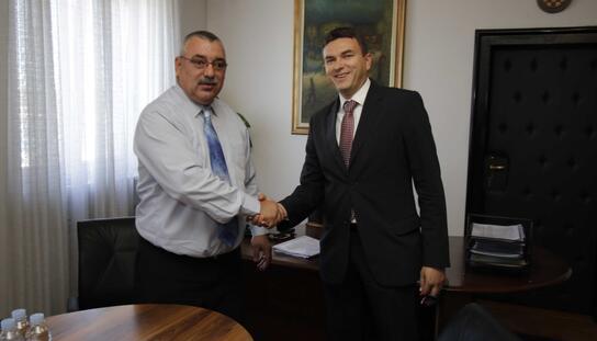 Primopredaja vlasti u Makarskoj: Gradonačelnik Jure Brkan preuzeo vlast i među prvim zadacima istaknuo stabilizaciju financija Grada