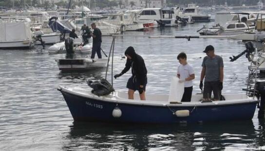 Velika eko akcija: U podmorju gradske luke, Plišćevca i Donje luke prikupljena četiri kontejnera otpada