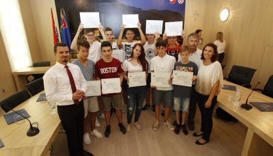 Prijem za uspješne učenike: Odlični rezultati i na sportskim natjecanjima