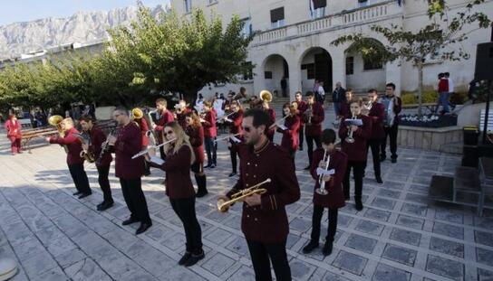 Poziv zainteresiranim udrugama i građanima: Prijavite se za sudjelovanje u programu obilježavanja Dana Grada