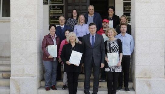 Javni poziv za prijavu kandidata na natječaj za dodjelu nagrada volonterima