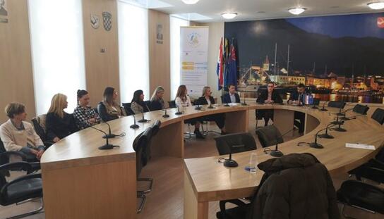 Predstavljen projekt vrijedan 4,4 milijuna kuna: Sa sredstvima Europskog socijalnog fonda do novih i kvalitetnijih usluga u Dječjem vrtiću Biokovsko zvonce