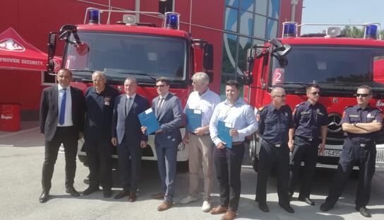 Gradonačelnik Jure Brkan potpisao ugovor: Gradu Makarskoj na korištenje dodijeljena višenamjenska autocisterna za potrebe vatrogasaca