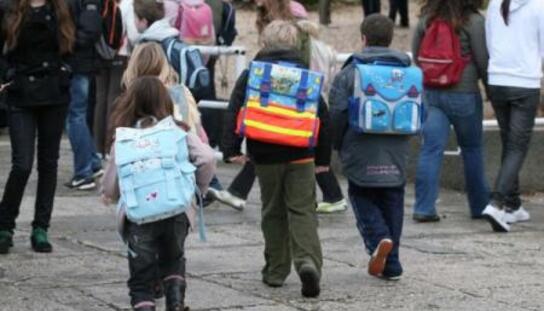 Obavijest roditeljima: Svim učenicima osnovnih škola u makarskoj besplatni udžbenici, zbirke zadataka, radne bilježnice i udžbenici za izborne predmete