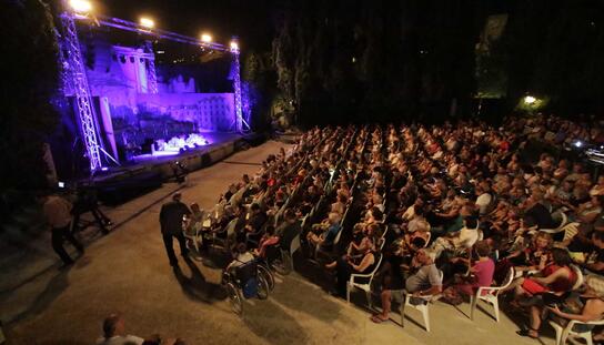 Velika fešta klapske pisme: Jubilarni 15. Festival klapa uz mandoline i gitare u petak na ljetnoj pozornici