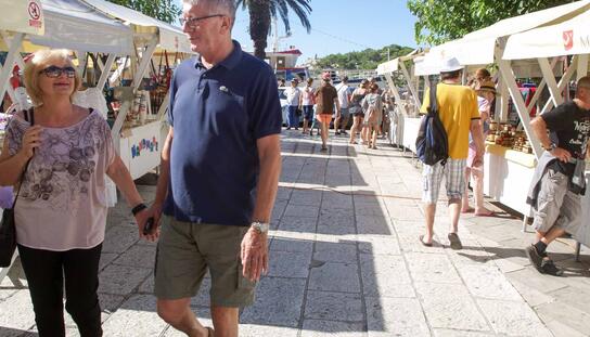 Suradnja Makarske i Đakova: Jesenski sajam ''Domaće je najbolje'' povezao plavu i zelenu Hrvatsku