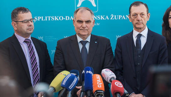 Župan Blaženko Boban na konferenciji za novinare Stožera civilne zaštite Splitsko-dalmatinske županije: Držite se pravila, ovu situaciju možemo pobijediti jedino svi skupa