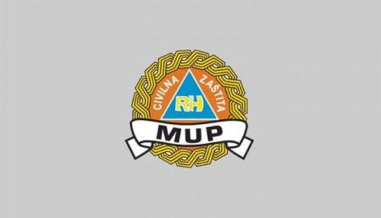 Nacionalni Stožer CZ: Na području Splitsko-dalmatinske županije od 27. kolovoza obavezno nošenje maski u zatvorenim prostorima, na svadbama do 50, a na ostalim proslavama do 20 osoba