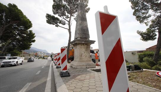 Grad Makarska započeo s realizacijom projekta ,,Sanacija opasnog mjesta na D-8 na zapadnom ulazu u Makarsku''