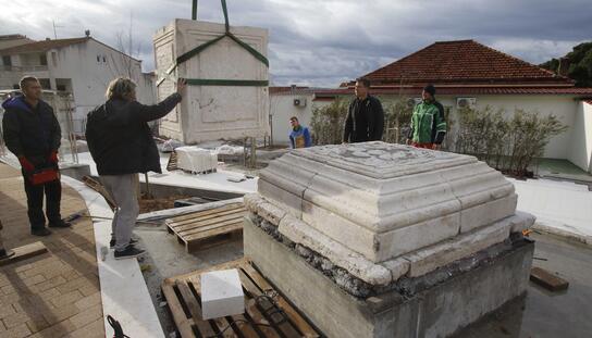 Sanacija opasnog mjesta na zapadnom ulazu u grad: U tijeku radovi na vraćanju restauriranog Napoleonovog spomenika na staru lokaciju