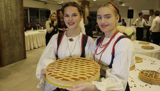 Danas na HRT-u: Premijera filma ,,Nematerijalna kulturna baština: Svi vole makaranu''